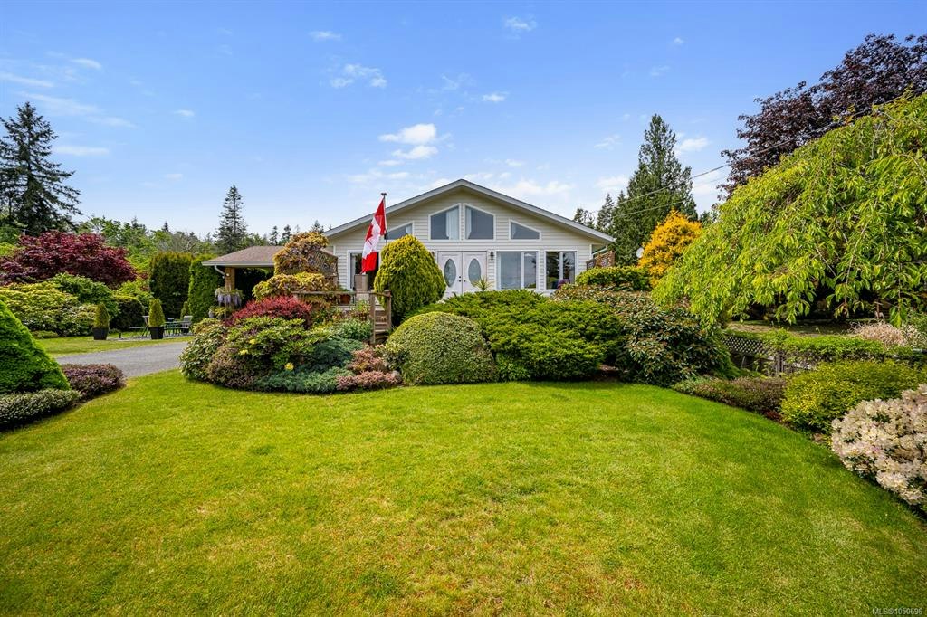 5989 Garvin Road, Union Bay, BC, V0R 3B0
