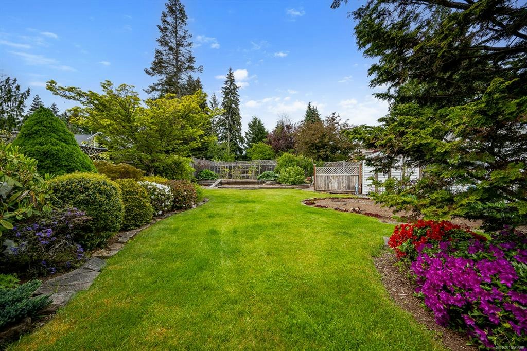 5989 Garvin Road, Union Bay, BC, V0R 3B0 - 45