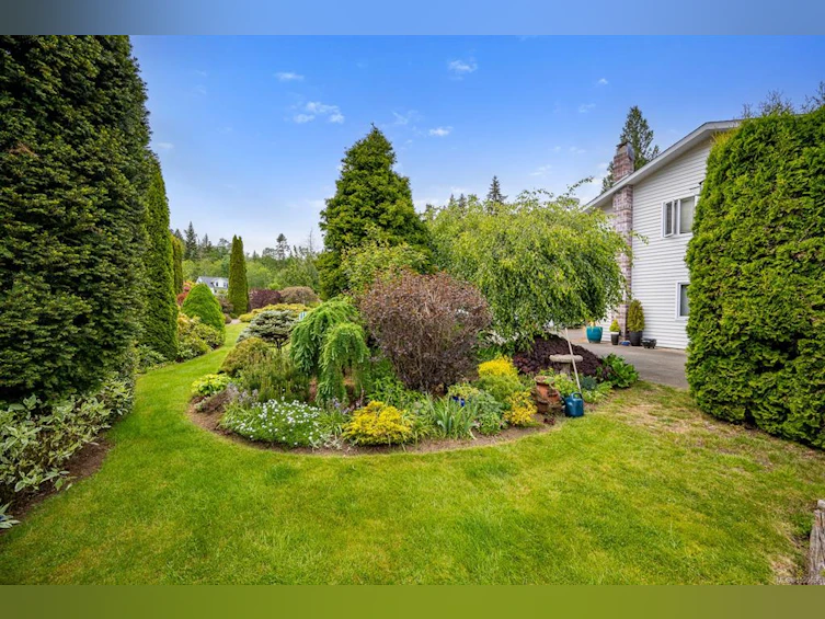 5989 Garvin Road, Union Bay, BC, V0R 3B0 - 42