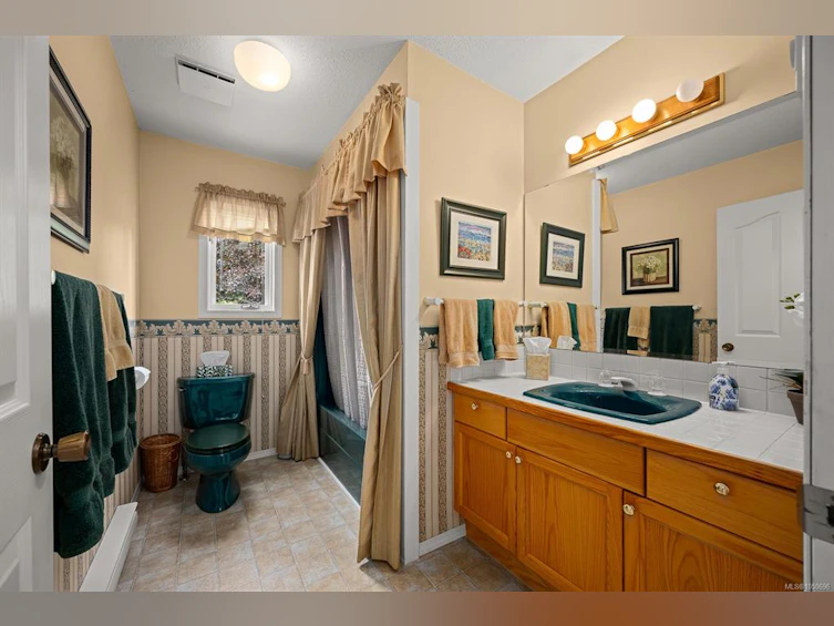 5989 Garvin Road, Union Bay, BC, V0R 3B0 - 22