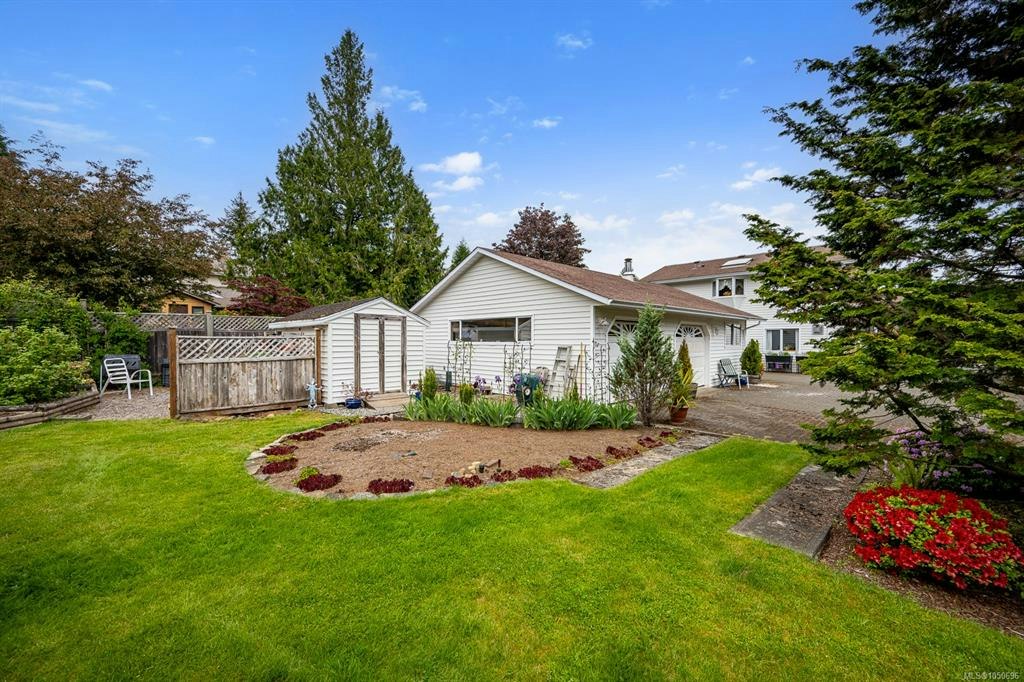 5989 Garvin Road, Union Bay, BC, V0R 3B0 - 46