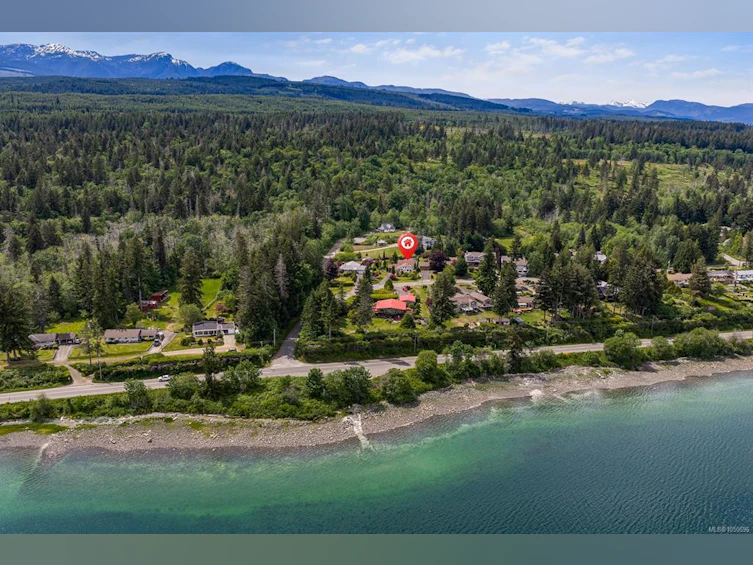 5989 Garvin Road, Union Bay, BC, V0R 3B0 - 2
