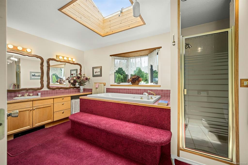 5989 Garvin Road, Union Bay, BC, V0R 3B0 - 12