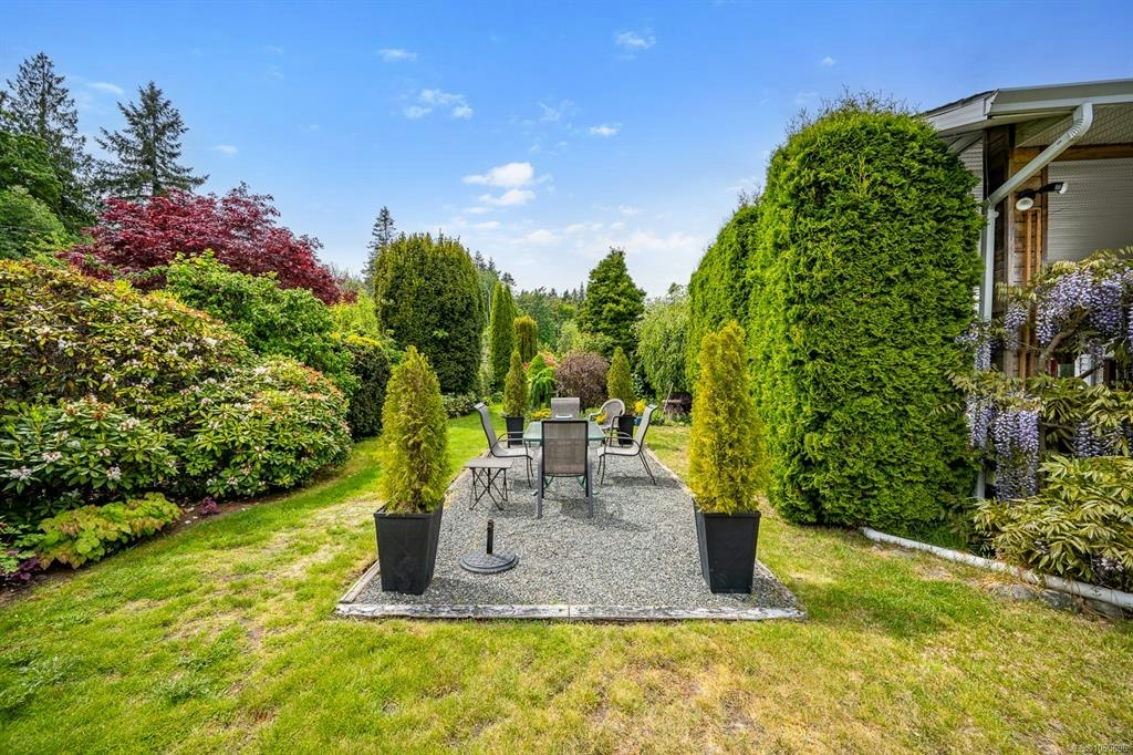 5989 Garvin Road, Union Bay, BC, V0R 3B0 - 38