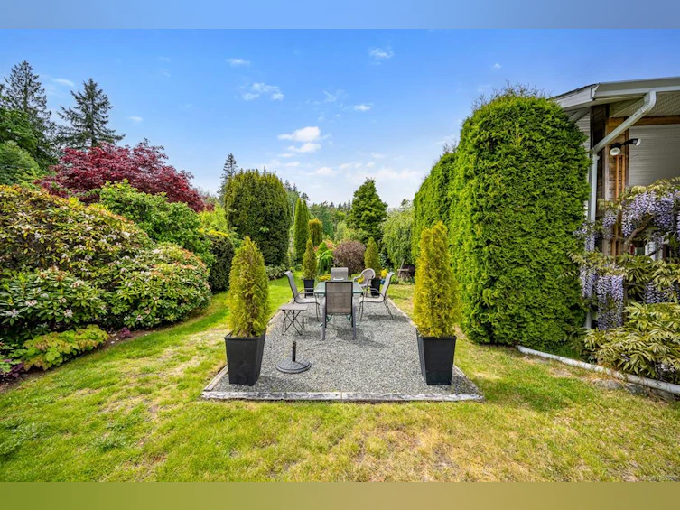 5989 Garvin Road, Union Bay, BC, V0R 3B0 - 38
