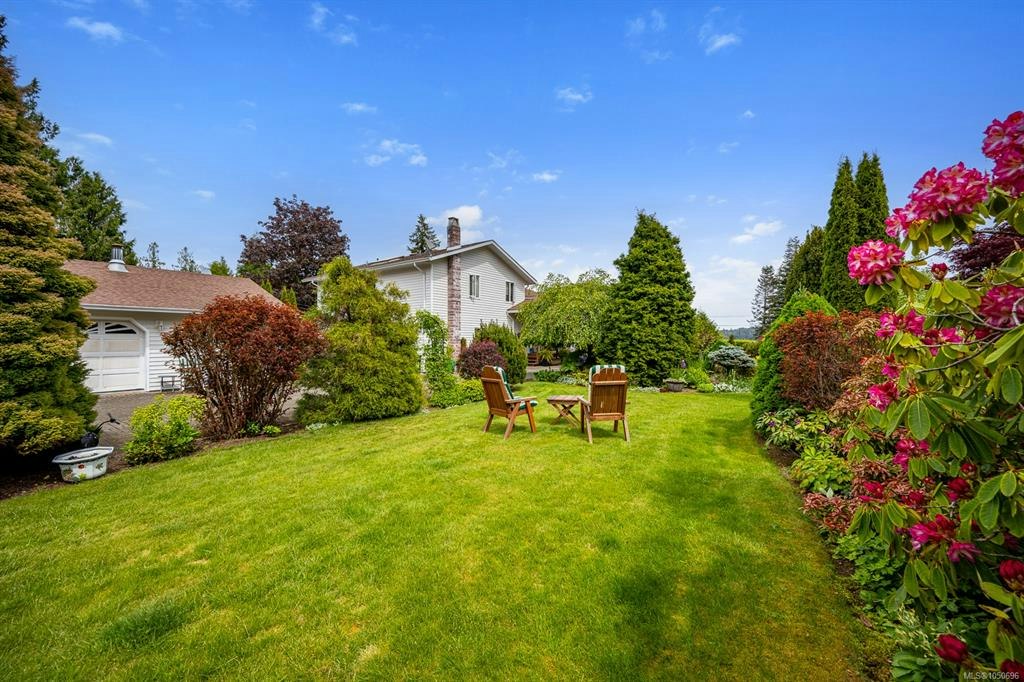 5989 Garvin Road, Union Bay, BC, V0R 3B0 - 44