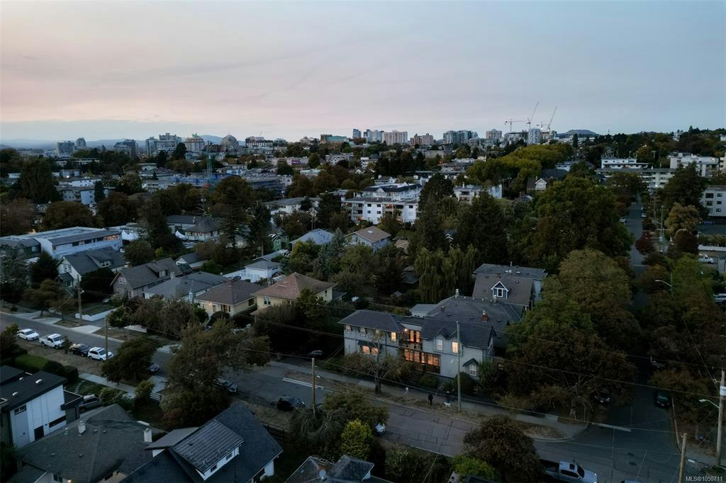 1150 Oxford Street, Victoria, BC, V8V 2V3