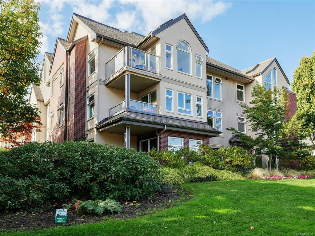 301-837 Selkirk Avenue, Esquimalt, BC, V9A 2T7