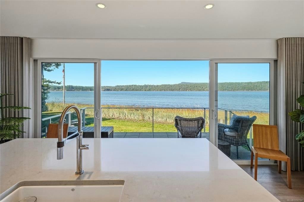 5425 Deep Bay Drive, Bowser/Deep Bay, BC, V0R 1G0 - 16