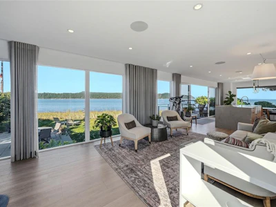 5425 Deep Bay Drive - 3