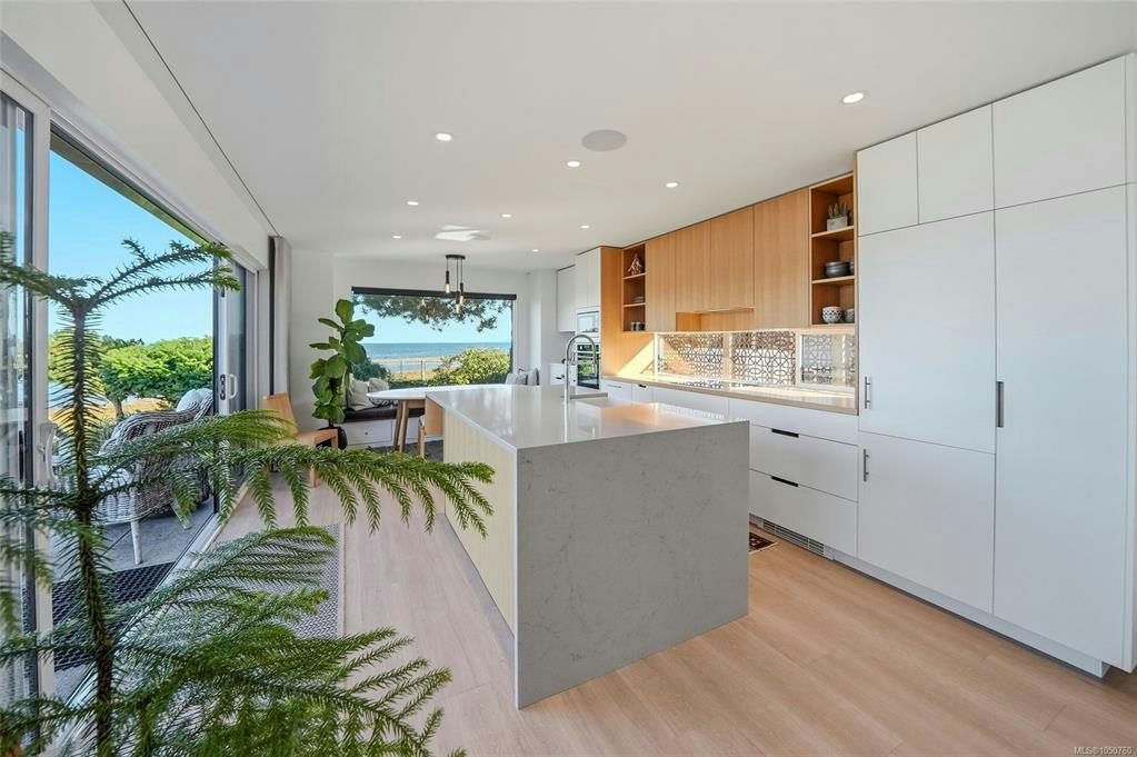 5425 Deep Bay Drive, Bowser/Deep Bay, BC, V0R 1G0 - 14