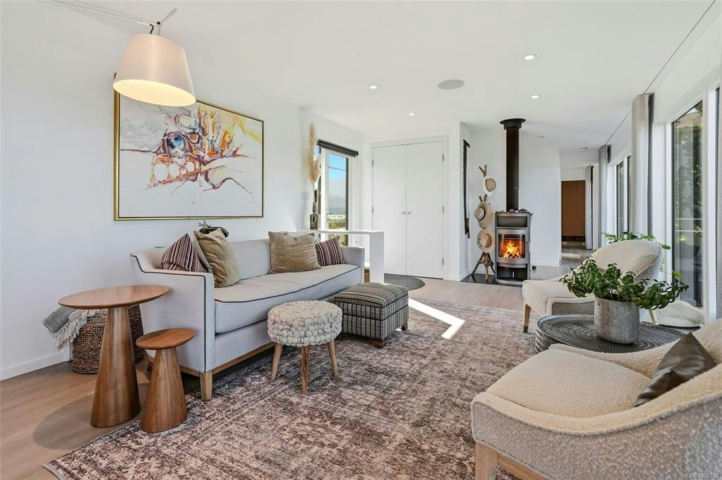 5425 Deep Bay Drive - 5