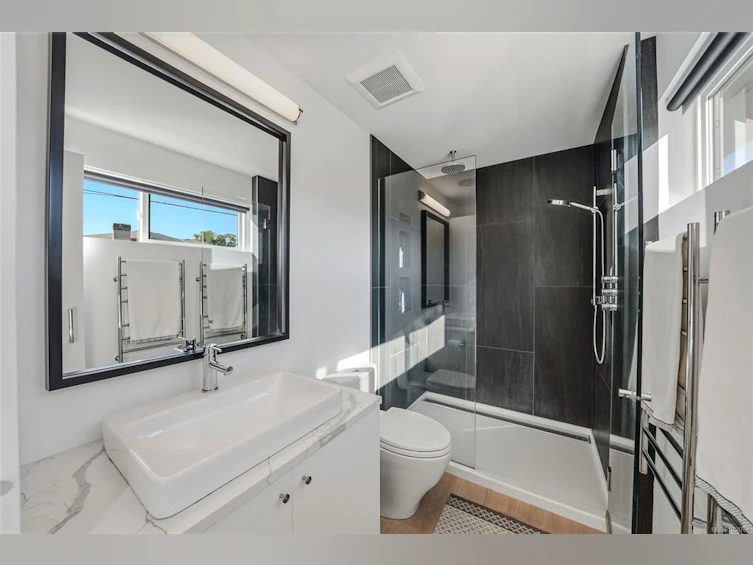 5425 Deep Bay Drive, Bowser/Deep Bay, BC, V0R 1G0 - 33