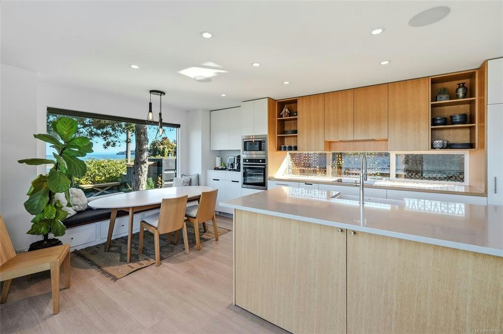 5425 Deep Bay Drive - 4