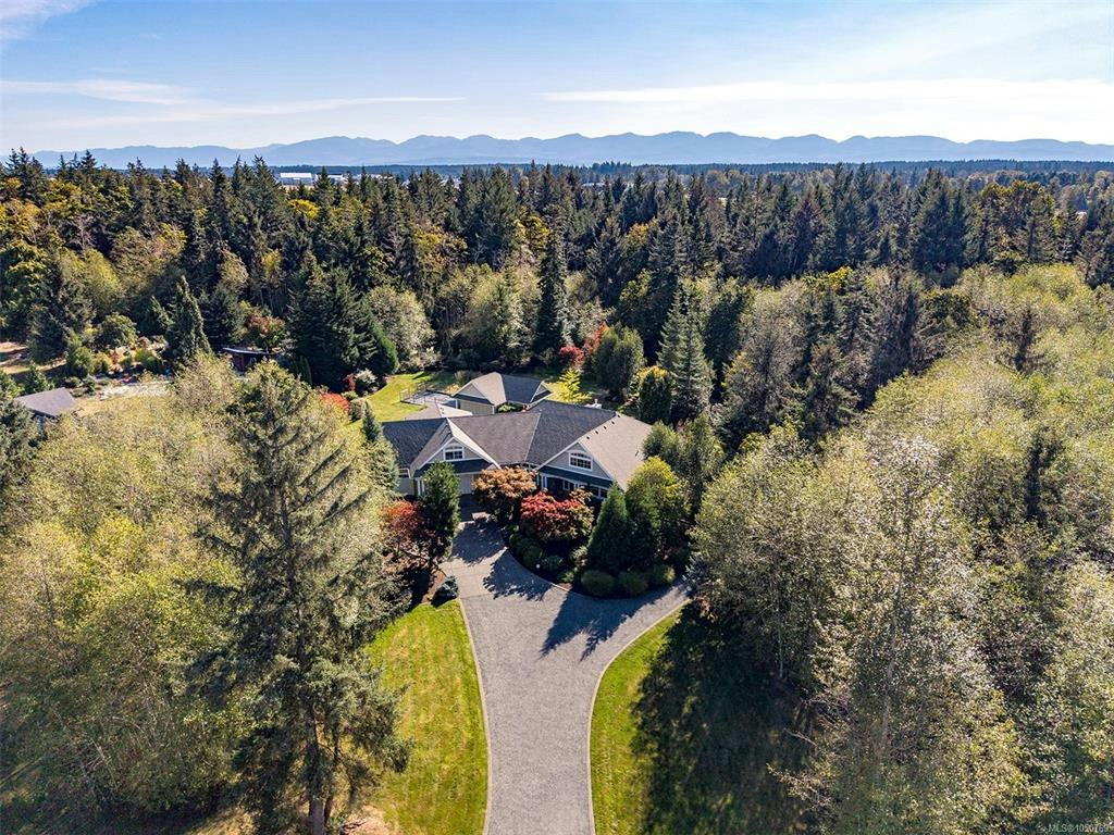 1063 Kincora Lane, Comox, BC, V9M 4C5