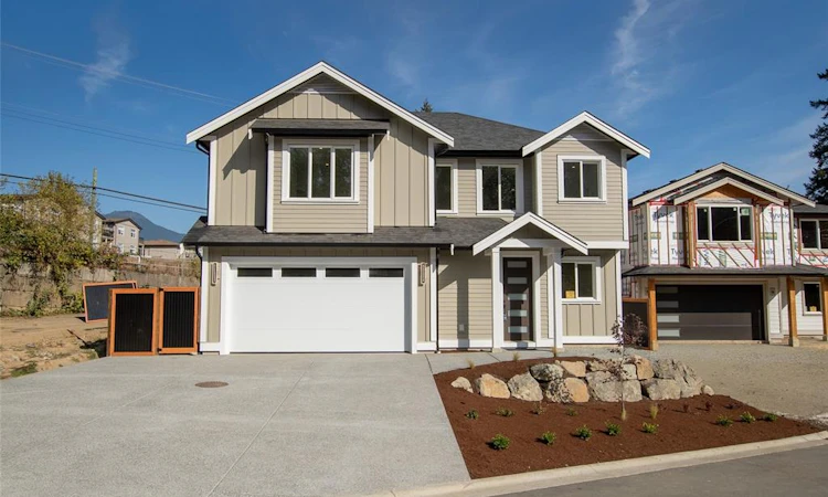 6015 Cherry Lane