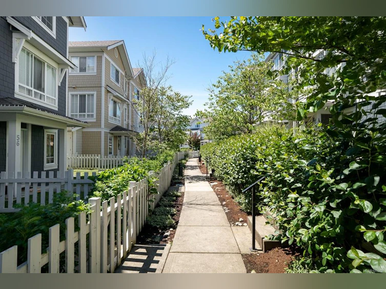 23-370 Latoria Boulevard, Colwood, BC, V9C 0N9 - 3