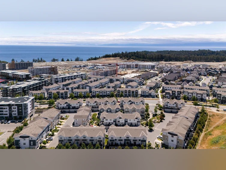 23-370 Latoria Boulevard, Colwood, BC, V9C 0N9 - 37
