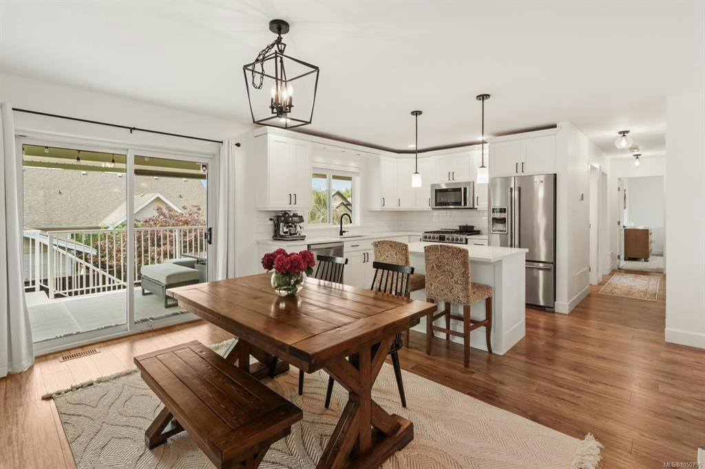 595 Sarum Rise Way - 4