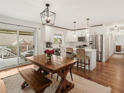 595 Sarum Rise Way - 4