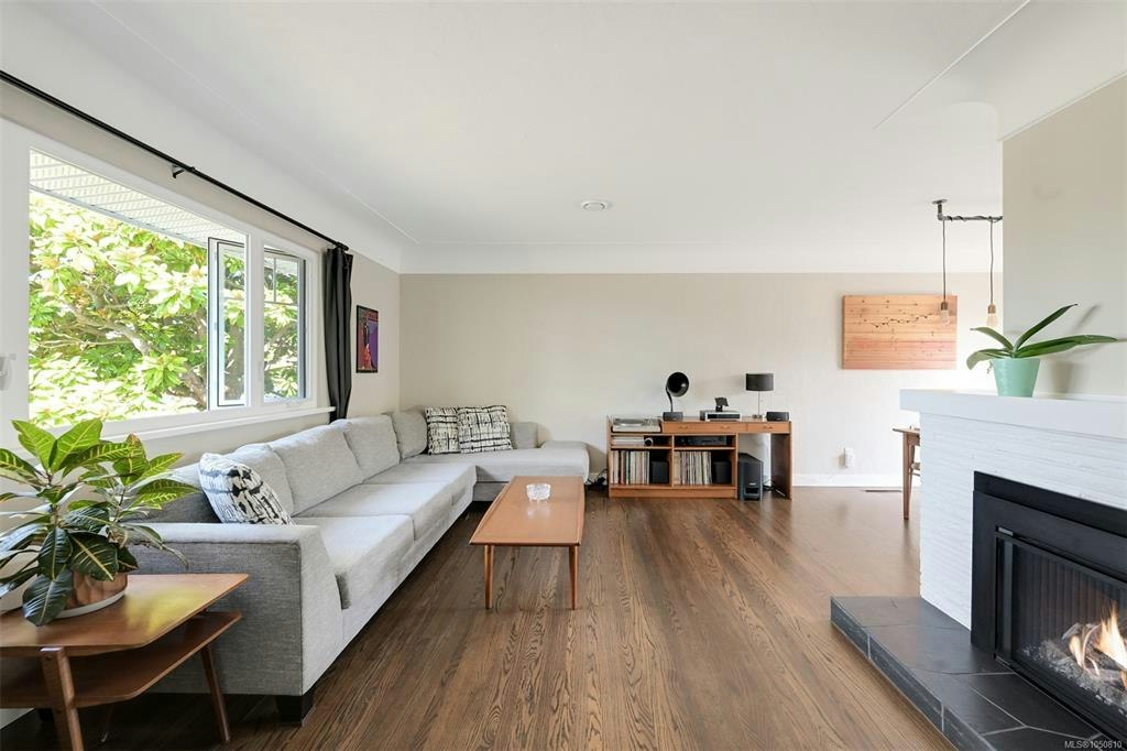 3221 Service Street - 5