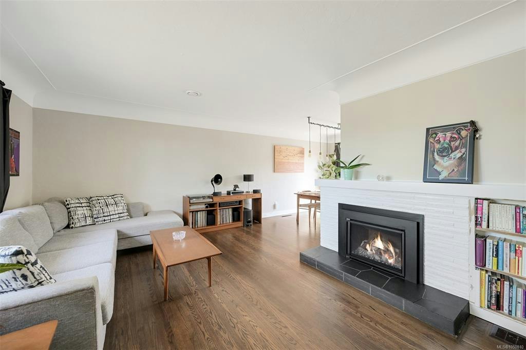 3221 Service Street - 3