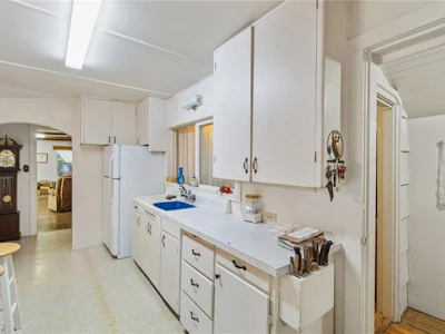 6110 W Island Highway - 4