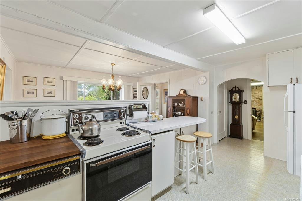 6110 W Island Highway - 3