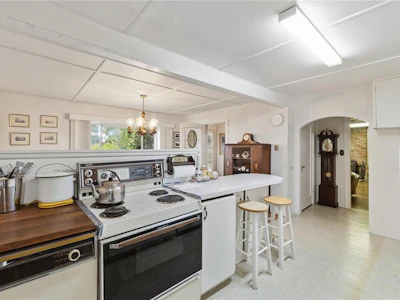 6110 W Island Highway - 3