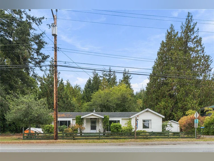 6110 W Island Highway, Qualicum Beach, BC, V9K 2E2