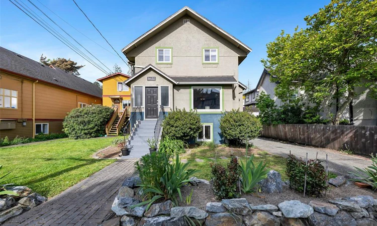 1622 Camosun Street