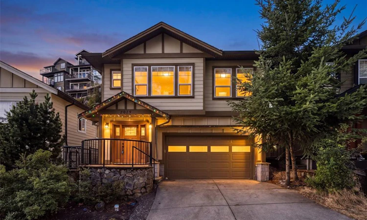 2079 Longspur Drive