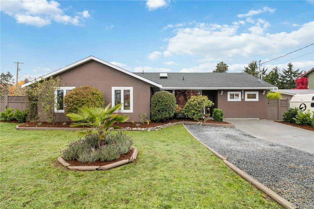 6756 Central Saanich Road, Central Saanich, BC, V8Z 5V2