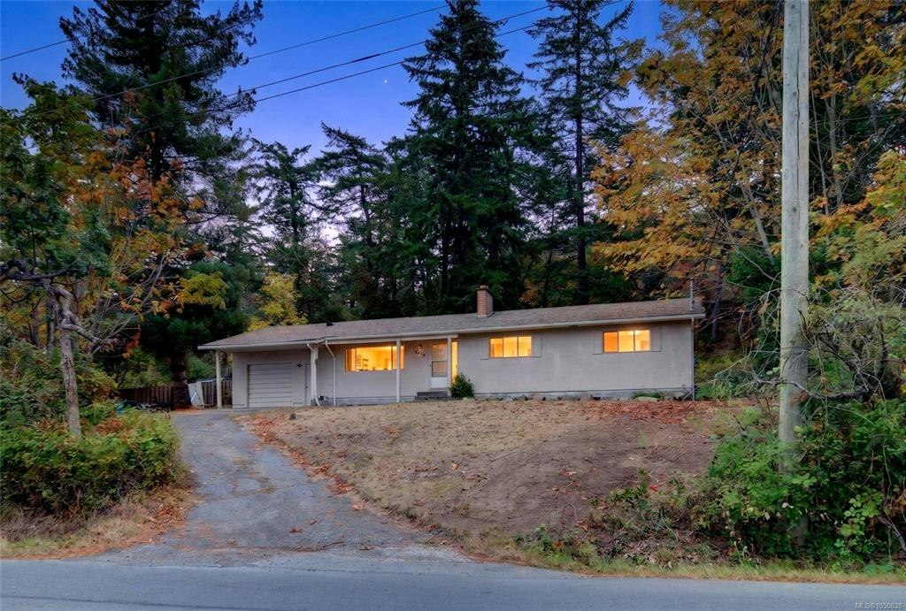 4439 Blenkinsop Road, Saanich, BC, V8X 2C3