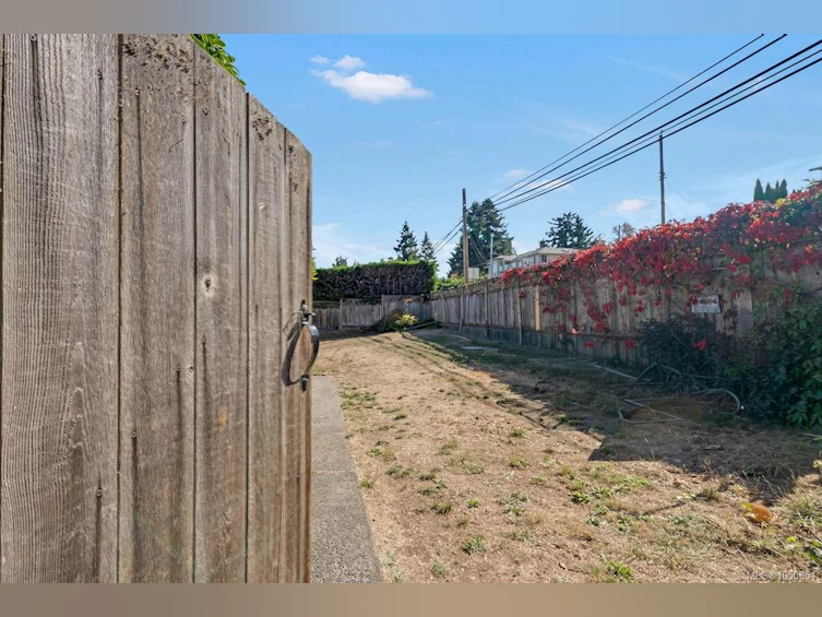 275 Bayview Avenue, Ladysmith, BC, V9G 1B8 - 88