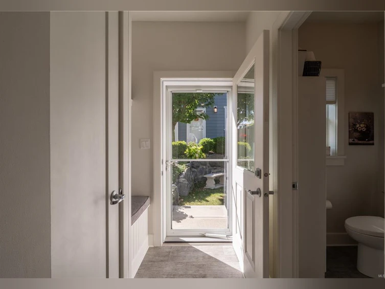 3504 Sparrowhawk Avenue, Colwood, BC, V9C 0L8 - 18