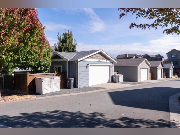 3504 Sparrowhawk Avenue, Colwood, BC, V9C 0L8 - 41