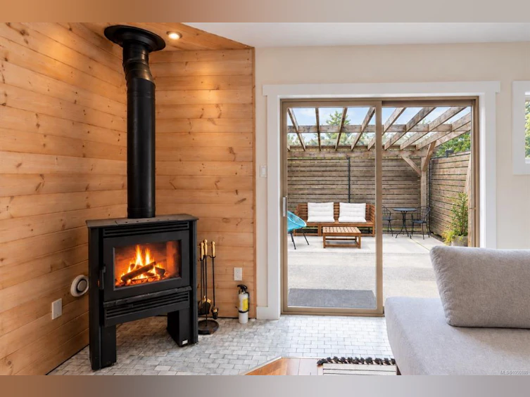 1-301 Arnet Road, Tofino, BC, V0R 2Z0 - 6