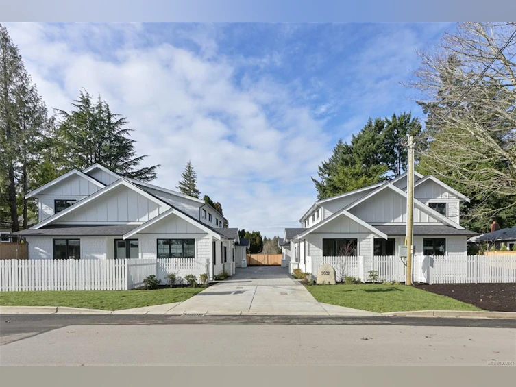 3-5032 Wesley Road, Saanich, BC, V8Y 1Z4 - 43