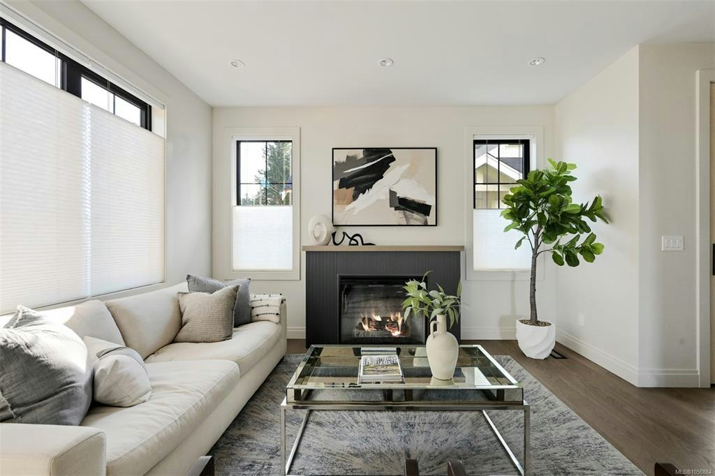 3-5032 Wesley Road - 5