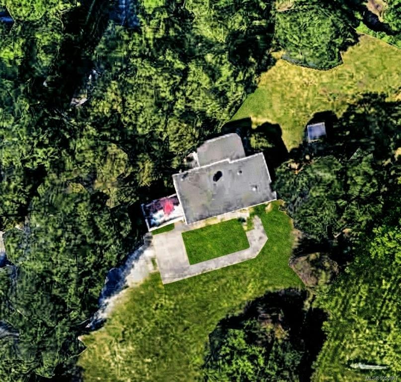 4589 Scarborough Road, Saanich, BC, V8Z 5N6