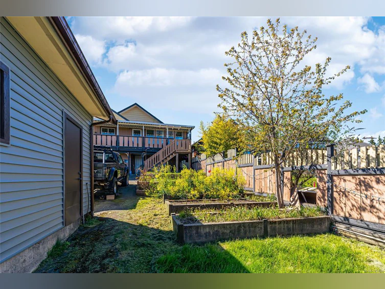 18 S Gillespie Street, Nanaimo, BC, V9R 4Y3 - 23