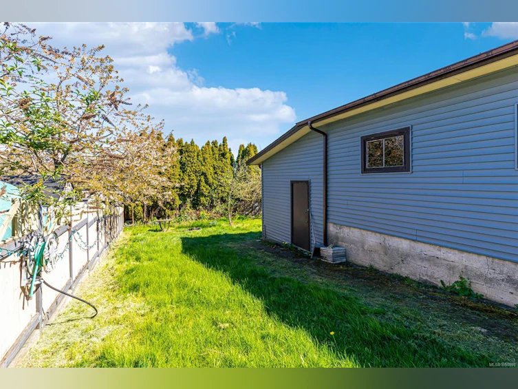 18 S Gillespie Street, Nanaimo, BC, V9R 4Y3 - 20