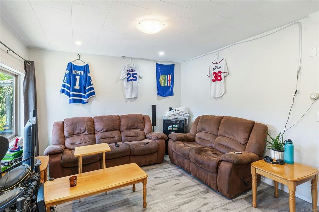 18 S Gillespie Street, Nanaimo, BC, V9R 4Y3 - 22