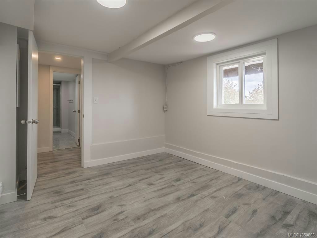 18 S Gillespie Street, Nanaimo, BC, V9R 4Y3 - 11