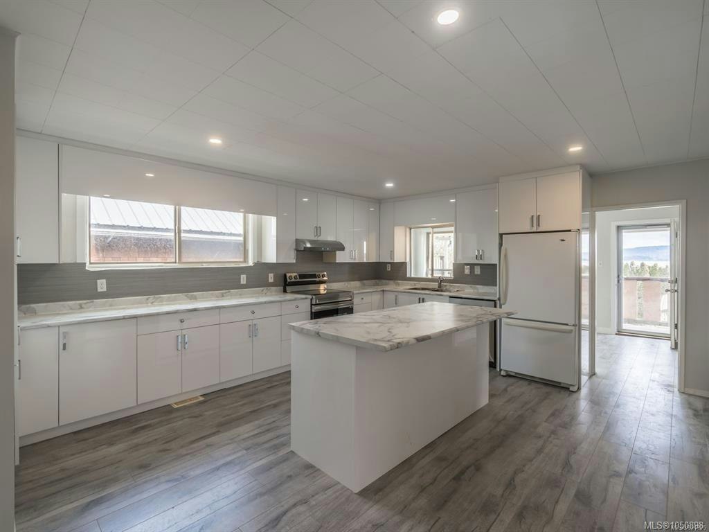 18 S Gillespie Street, Nanaimo, BC, V9R 4Y3 - 9