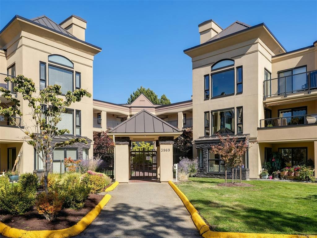 325-3969 Shelbourne Street, Saanich, BC, V8N 3E1