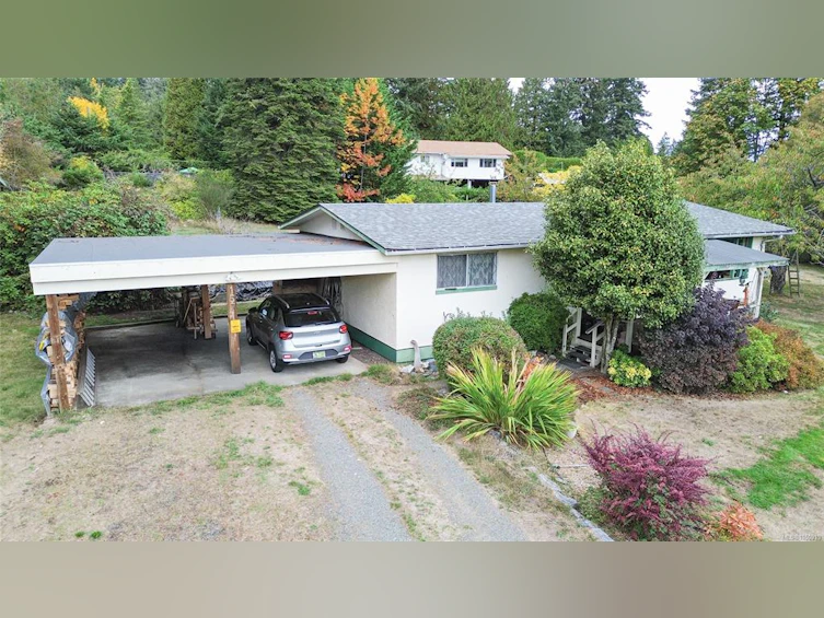 1571 W Tatlo Road, Crofton, BC, V0R 1R0