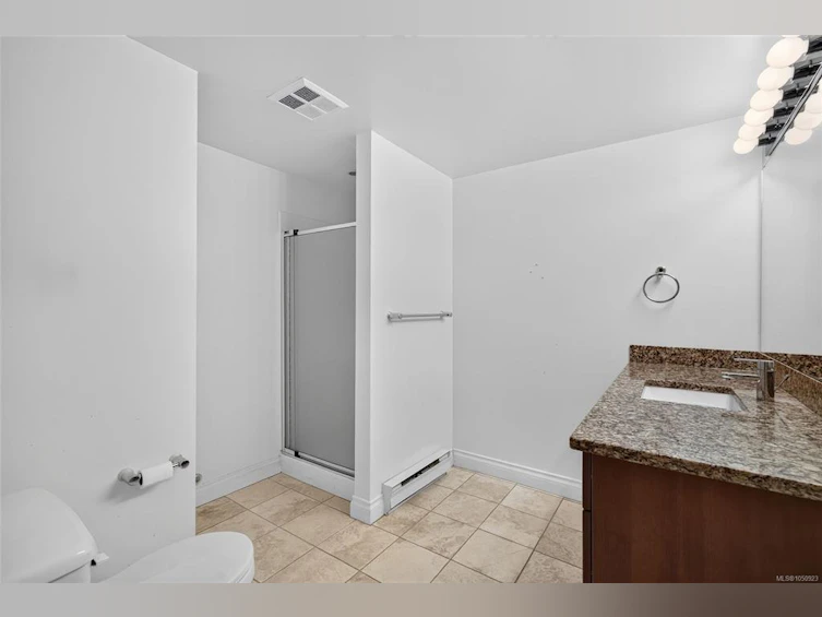 23-4360 Emily Carr Drive, Saanich, BC, V8X 4Y4 - 33