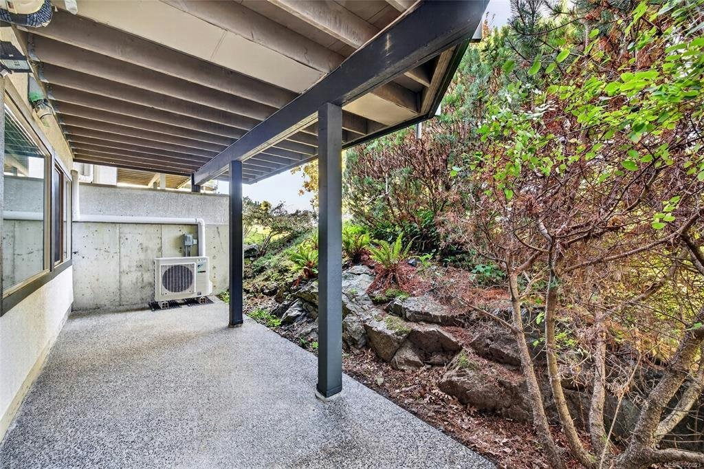 23-4360 Emily Carr Drive, Saanich, BC, V8X 4Y4 - 32